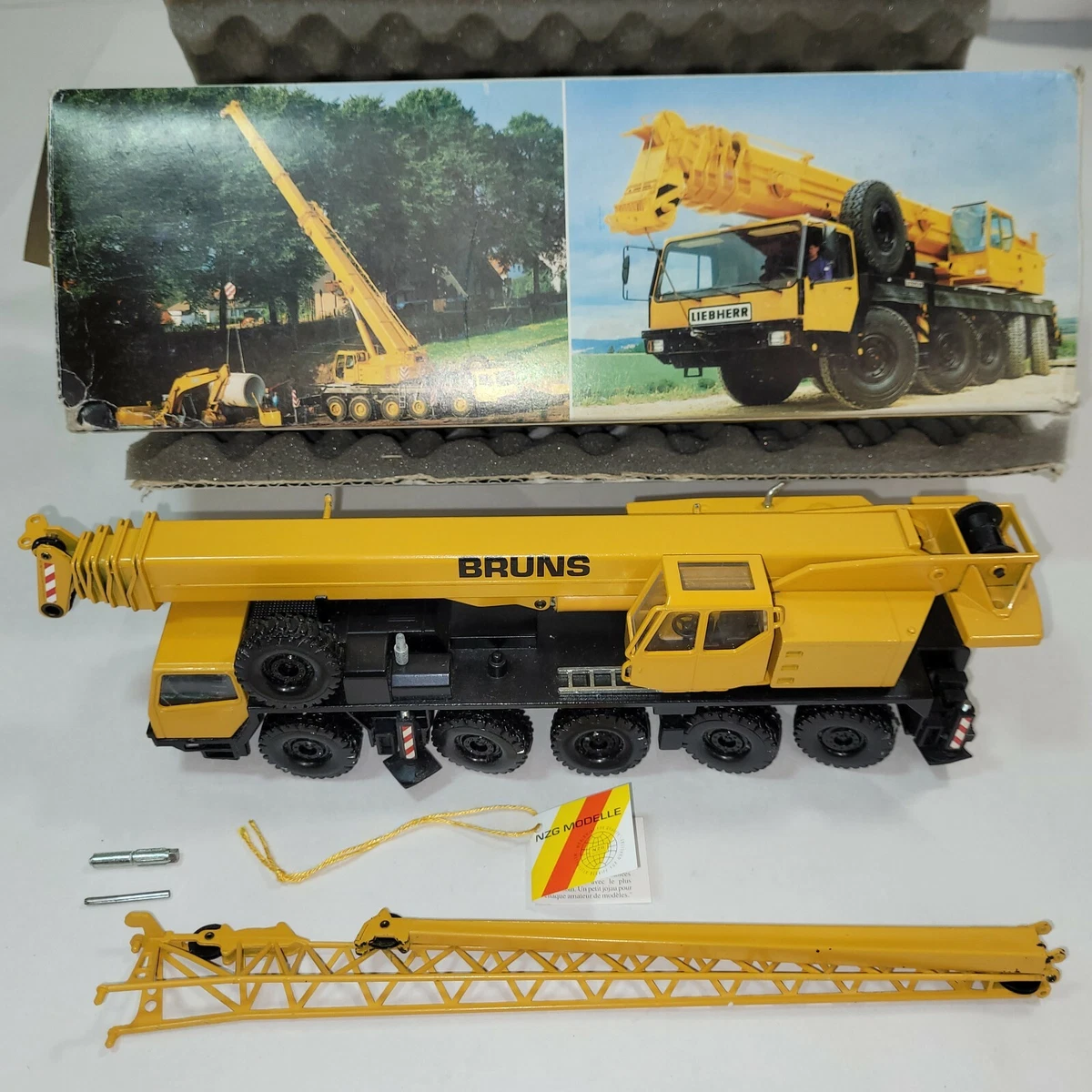 CONRAD 410248 - Grue LIEBHERR LTM1030 MAMMOET - 1/50 - Édition Collectionneur Rouge