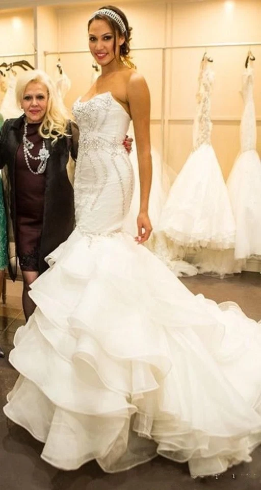 Vestido de novia personalizado de organza sirena cuentas en capas volantes de cristal vestidos de novia Foto 2 de 4