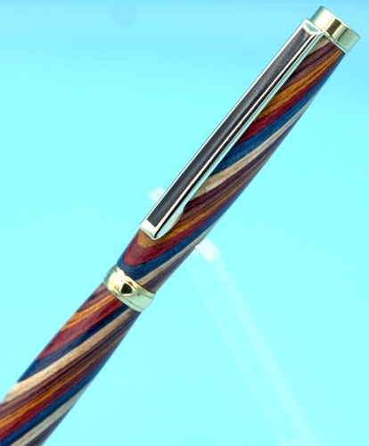 Penna a sfera slimline finitura oro e clip a righe nere con legno a grana colorata - Foto 8 di 13