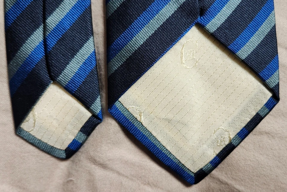 Corbata para hombre Cerruti Paris 1881 azul negro a rayas toda seda Foto 4 de 4