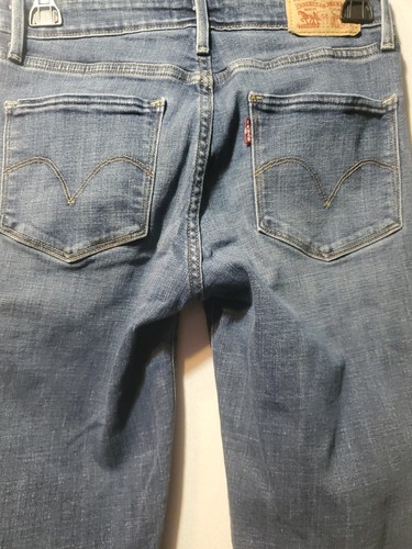 Women's Levi's Classic Midrise Skinny Jeans Size 4 Medium Wash - Picture 5 of 6