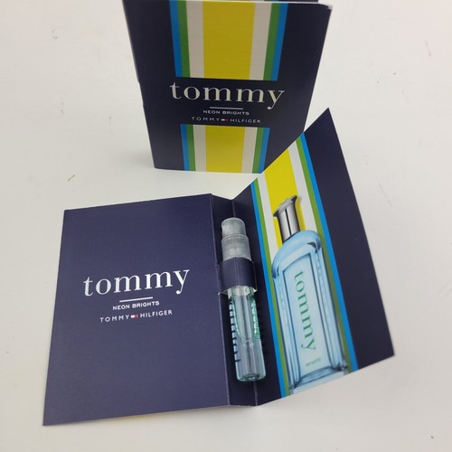 Tommy Hilfiger (Tommy Neon Brights) Eau De Toilette .05 Fl Oz Sample Card 2 pack - Picture 3 of 4