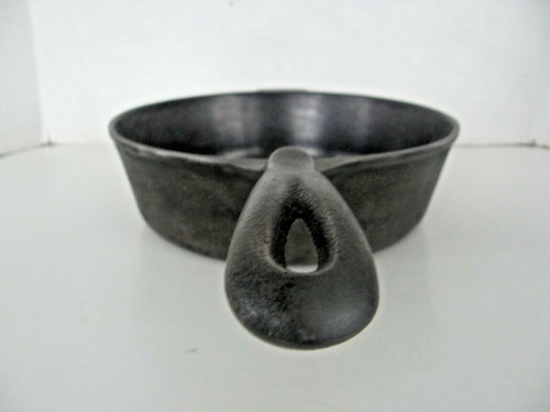 ANTIQUE WAGNER'S 1891 ORIGINAL CAST IRON COOKWARE 10 1/2" CHICKEN FRYER - Picture 5 of 8