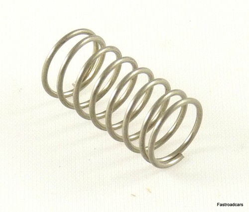 WEBER 32/36 DGAV CARB SERVICE KIT ORIGINAL WE444 WITH BASE GASKET & PUMP SPRING - Picture 2 of 2