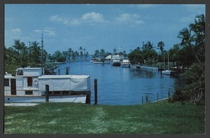 Stuart-FL-c-1950s-Chrome-Postcard-BEATIFUL-KRUEGER-CREEK-Boats-and-Landings