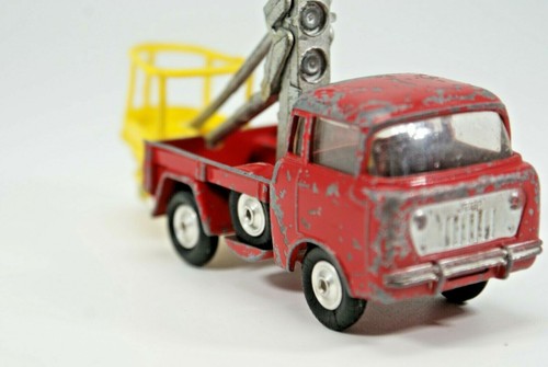 Corgi Toys Vintage Diecast Jeep FC 150 Hydraulic Tower Lift Truck - Picture 10 of 11