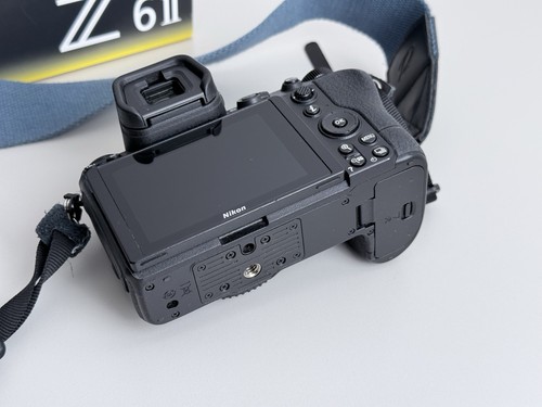 Nikon Z6 II Body Gehäuse - 6400 Auslösungen - Bild 5 von 5