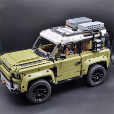 LEGO TECHNIC: Land Rover Defender (42110)