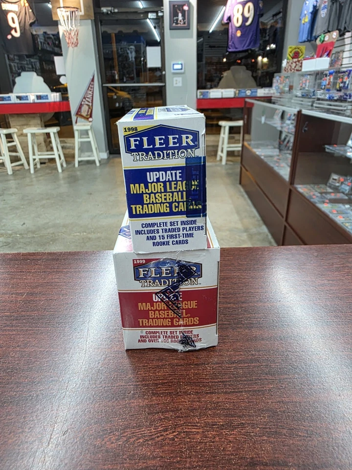 1998 & 1999 Fleer Tradition Update Baseball Complete Set Sealed  - Image 2 of 4