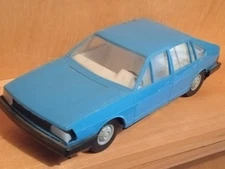 Anker Toys 1:25 Scale / 1970's  Audi 100 Avant LSE - Blue Plastic - Model Car x1