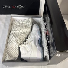 Size 9.5 - Air Jordan 11 Retro 2024 Legend Blue / Columbia
