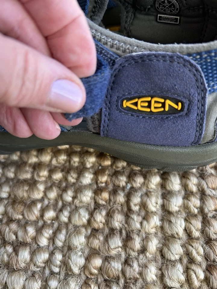 Sandalias Keen Niños Talla 5 Newport H2 -Gárgola Profundidades Azules - Impermeables - Senderismo Foto 4 de 4