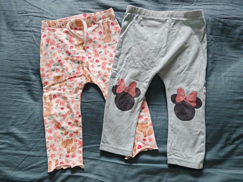 Enorme paquete de ropa para bebés niñas de 9 a 12 meses. Vestidos, Disney, Tops, Leggings - Imagen 8 de 11
