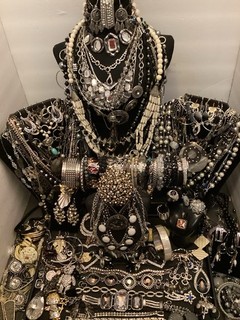 Huge estate jewelry Lot Redesign junk for Craft costume 10 Lbs