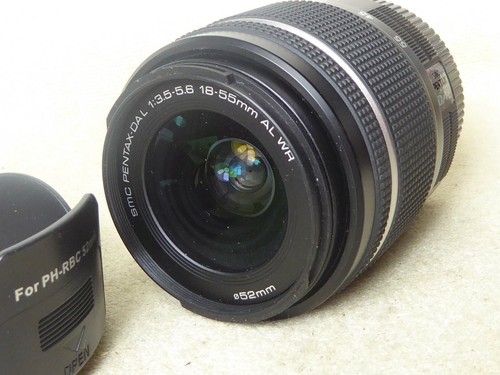 smc PENTAX-DAL 18-55mm f/3.5-5.6 AL WR; White Lens hood +cap/filter - Picture 4 of 4