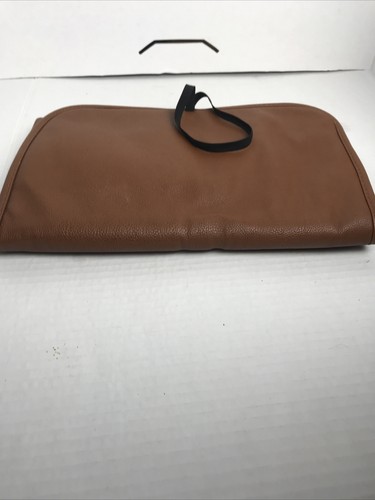 Steve Madden Diaper Changing Pad Brown Unisex Trifold Faux Leather Vinyl - Picture 8 of 10