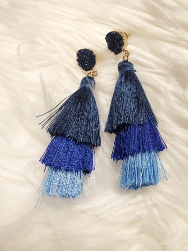 Gradient Blue Tassel Pierced Trendy Stylish Fashionable Earrings - Picture 4 of 5