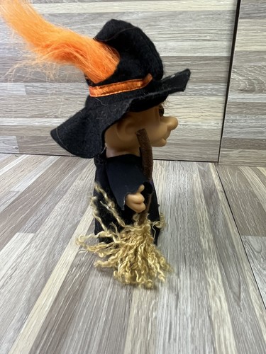 Vtg Russ Troll Halloween Witch Collectible Figure Orange Hair with Broom 25503 - Picture 4 of 5