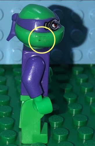 LEGO Teenage Mutant Ninja Turtles Minifigura Donatello con Gafas TNT028 79120 - Imagen 4 de 8