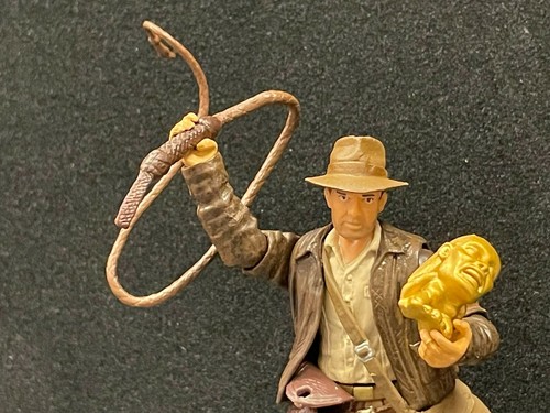 NEW Hasbro Indiana Jones Action Figure 3.75" w/Accessories INDY With IDOL 2007 - Picture 11 of 19