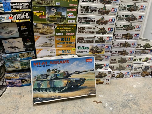 *DISCOUNTED* Academy M1-A1 ABRAMS MAIN BATTLE TANK 1/35 Scale Kit - Picture 6 of 8