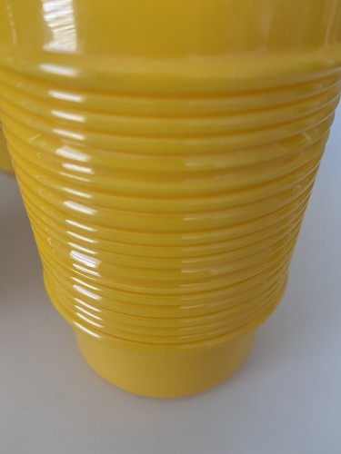 Vintage Rubbermaid Gerippt Gelb Becher Tassen Stapelbar Menge 4 70er Thema 3826 - Bild 3 von 7