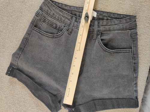 Forever 21 Black Denim Cuffed Shorts Womans 27 High Rise Dark Wash 24x2 Casual - Picture 3 of 9