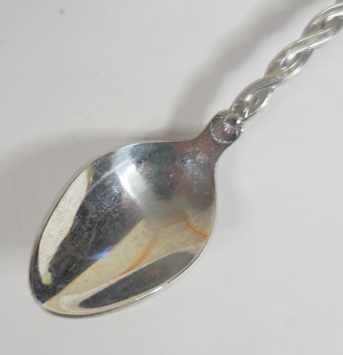 Hotel Shilla Vintage Souvenir Spoon - Seoul, South Korea, 4-3/4" - Picture 3 of 5