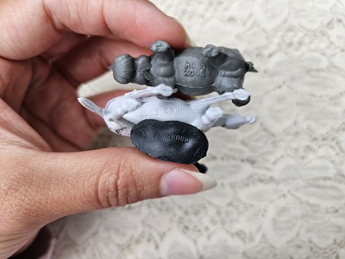 8 Vintage Plastic Zoo Animals Hong Kong Plastic Toy Figures FREE US SHIPPING  - Picture 3 of 5