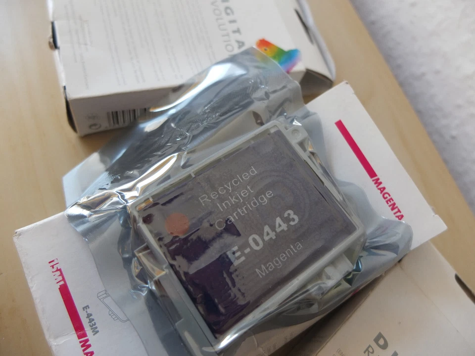 * 4x DIGITAL REVOLUTION Printing Cartridge/Chip E-444Y E-442C E-443M E-441BK NEU - Bild 3 von 4