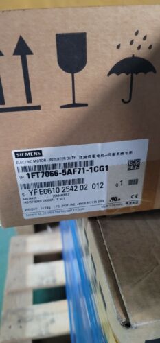 **NUOVO ** MOTORE SINCRONO SIEMENS SIMOTICS S, 1FT7066-5AF71-1CG1 NUOVO CON S...