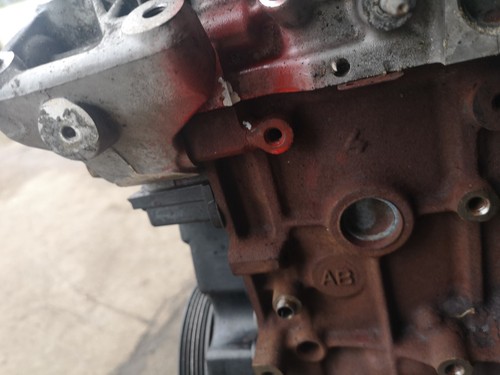 CITROEN DS5 HYBRID 2012 2.0 HDI Motor blank RHC ( RH02 ) - Bild 6 von 15