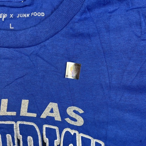 Junk Food x Disney Dallas Mavericks T-Shirt Herren Größe Large blau Mickey Goofy - Bild 3 von 7