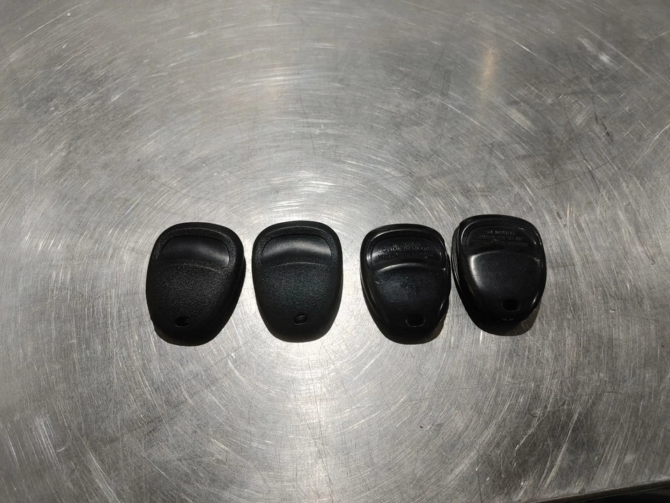 Lot of 4 GM 10246215 Replace Key Fobs Remotes for Impala Monte Carlo Grand Prix - Image 2 of 2