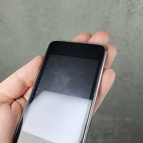 2008 Apple iPod Touch, A1288 8GB, Functional - Device Only - iOS 4.2.1 FREE SHIP - Picture 4 of 9