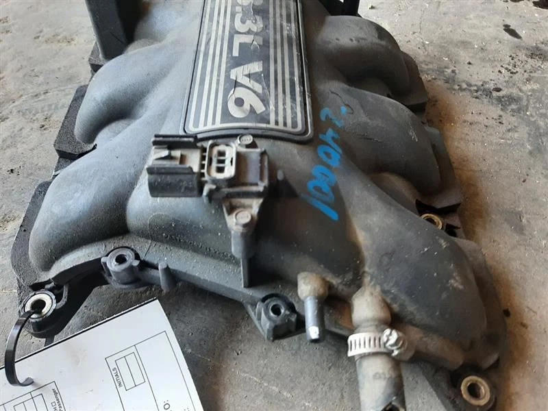 2002 DODGE CARAVAN Upper Intake Manifold 3.3L Engine 6-201 05083032AA - Image 2 of 4