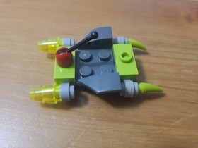 LEGO Complete Space: Alien Defender #7050 Complete with Manual, No Box