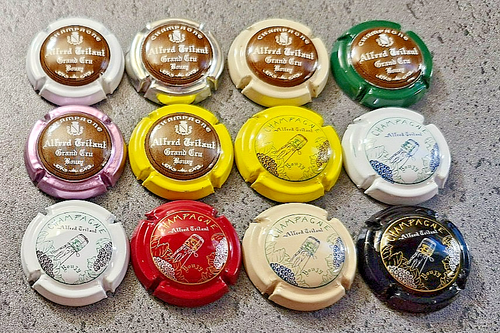 Capsule de champagne : TRITANT Alfred. Lot de 12 Suivant l'ordre !!!
