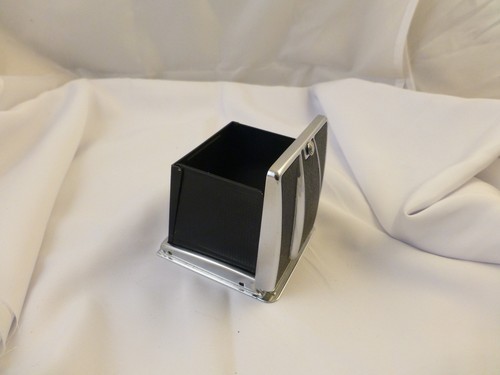 Hasselblad Waist Level Finder Early Chrome 500C/CM in excellent condition - Picture 5 of 10
