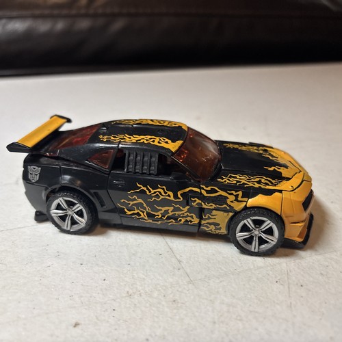 TRANSFORMERS Dark of the Moon DOTM (2011) Cyberfire BUMBLEBEE Deluxe