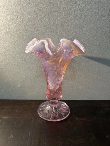 Vintage Fenton Rose Pink Daffodil Glass Vase W/ruffled Frosted Rim 7.5 Tall