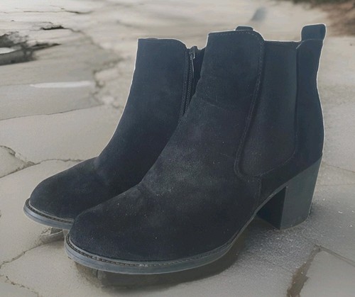 Black Suede Fleece Lined Ankle Boots Sz 10Au - Picture 2 of 13