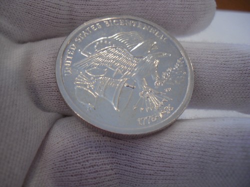 Vintage 1776 /1976 Bicentennial Eagle & Bell 1 oz .999 Silver Round A.M.WILLARD - 第 4/4 張圖片