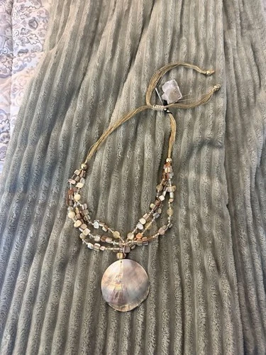 Gardenia Jewelry jewelry necklace with mother of pearl natural stone and - product listing photo