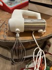 Cuisinart Hand Mixer White/chrome Power Select   5-Speed With Accessories