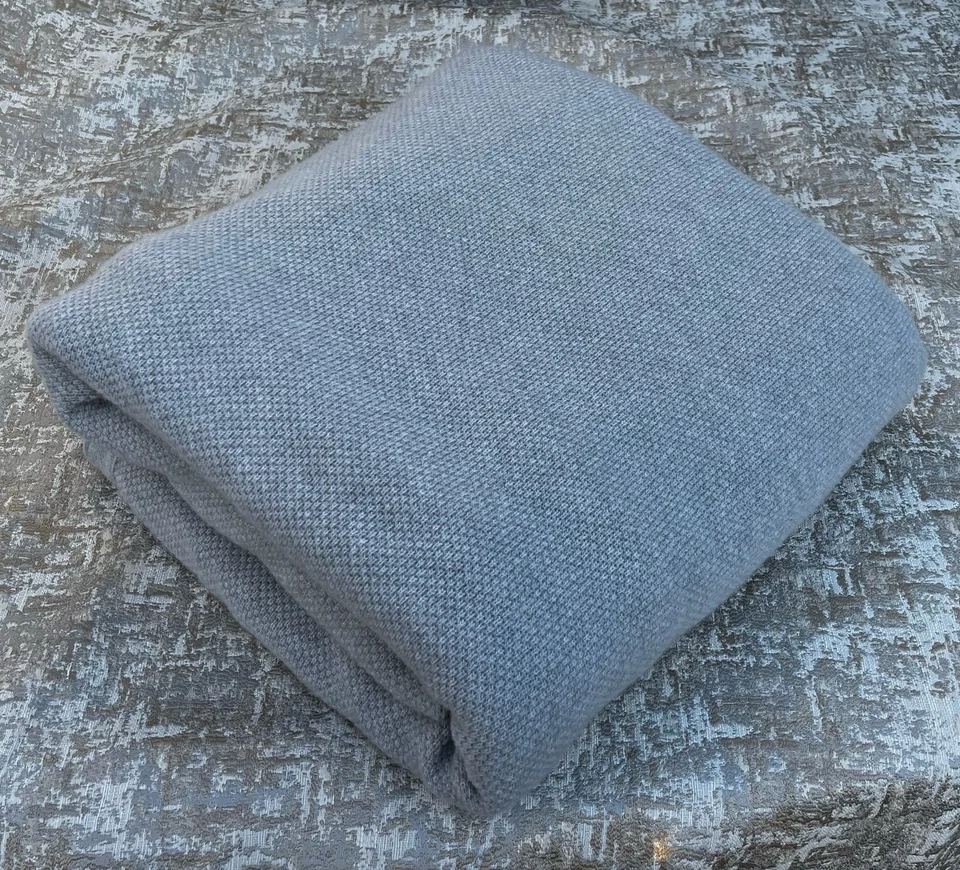 Cobertor de luxo Frette 1860 100”x130” cinza cashmere? - Imagem 2 de 4