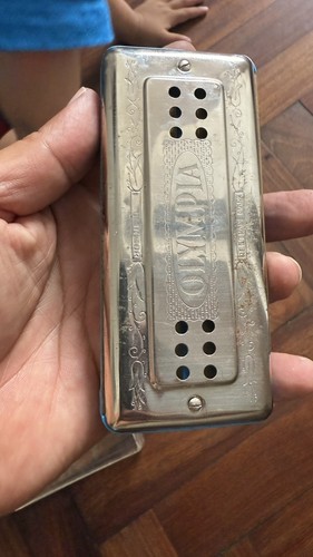 VINTAGE PRE OWNED HARMONICA OLYMPIA W/ CASE GDR MADE - Picture 5 of 8