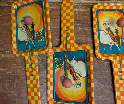 Vintage Lot of 12 Halloween & Other Creepy Noise Makers Witch, Black Cat, Clown - Picture 5 of 12