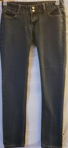 Junior Womens Rue 21 Jeans Blue With Gem Stone Accents Size  5/6 Preowned  - Picture 1 of 9