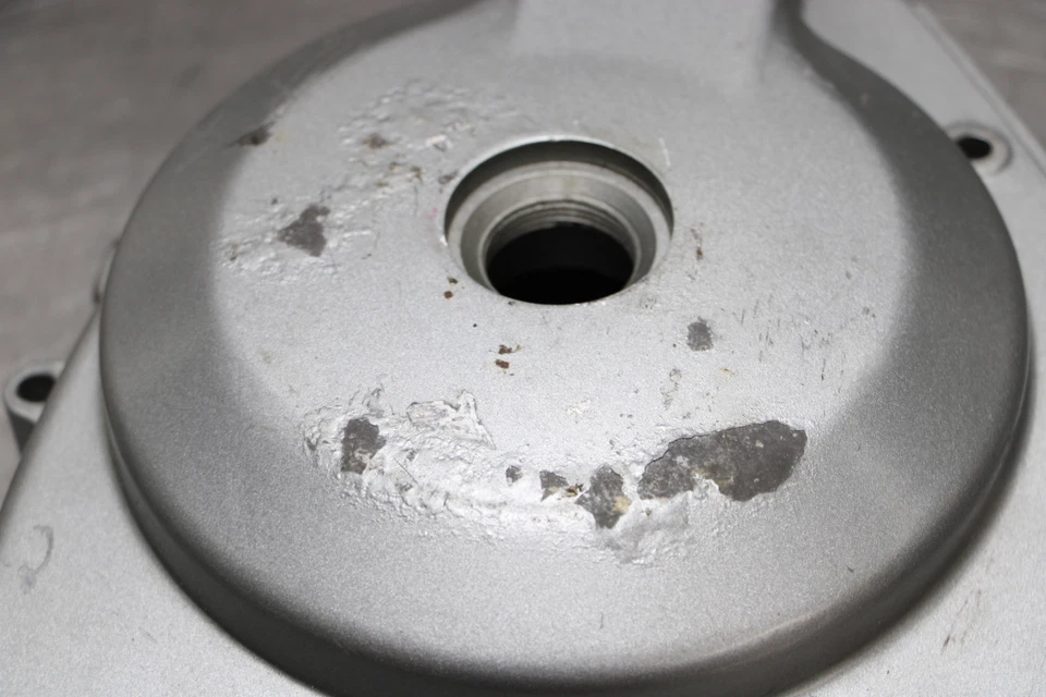 06-17 HYOSUNG GT650 Stator Cover Foto 2 de 4